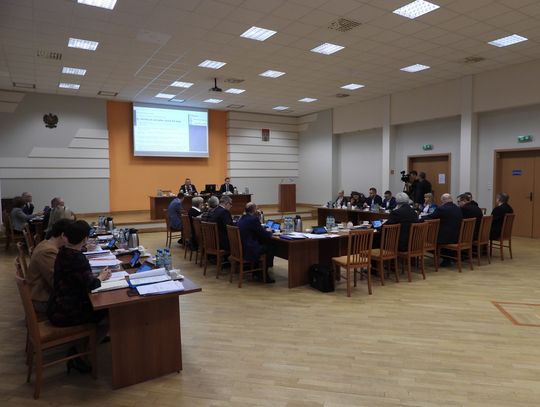 Wzrosną ceny za wywóz śmieci? Radny o prezes Saniko: "Przy pomocy szykan i zamordyzmu nie można zarządzać ludźmi"