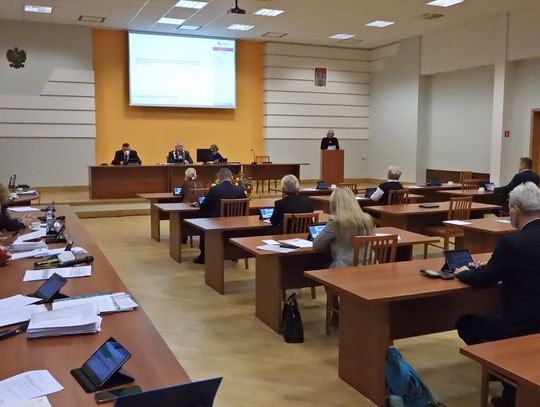 Wzrośnie podatek od nieruchomości. 13 radnych zagłosowało za podwyżką