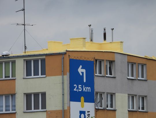 Zainteresowanie wokół żółtych kominów bloków AZK. Okazuje się, że to...