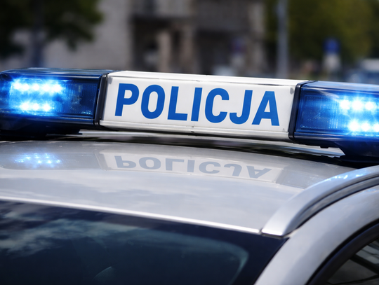 "Zamknęła się w łazience i okaleczyła". W szkole średniej interweniowała policja i ratownicy medyczni