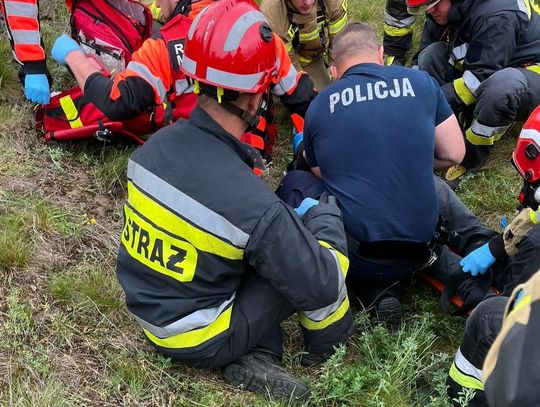 Zderzenie 4 pojazdów na S10. Pomocy udzielali policjanci z Włocławka, jadący na egzamin