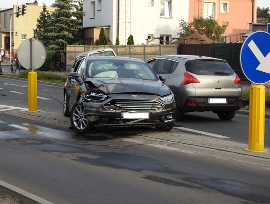 Zderzenie czterech pojazdów. Ul. Gajowa nieprzejezdna!