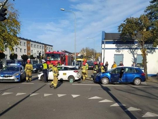 Zderzenie pojazdów na skrzyżowaniu ul.Ogniowej i Stodólnej. Utrudnienia w ruchu