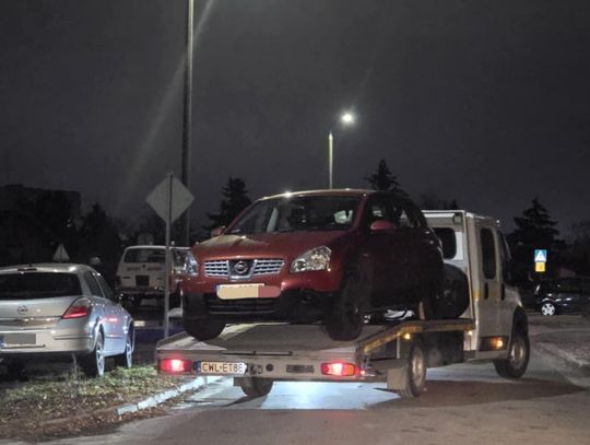 Zderzenie pojazdów na ulicy Płowieckiej. 44-latka wymusiła pierwszeństwo