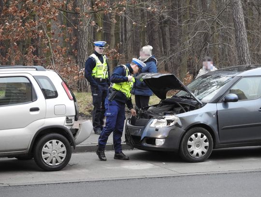 Zderzenie pojazdów spowodowało rozszczelnienie butli z gazem