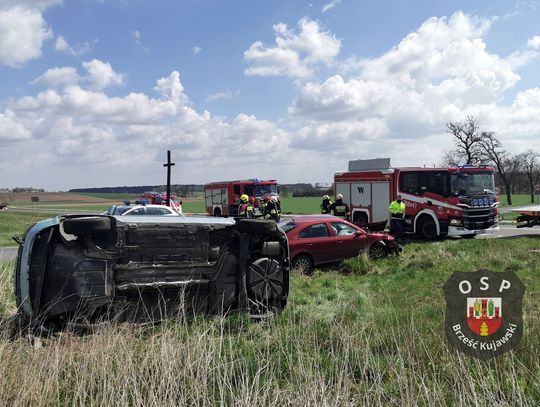 Zderzenie Renault i Skody. Jedna osoba trafiła do szpitala