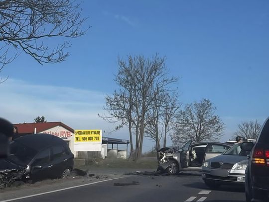 Zderzenie trzech aut w Bogucinie. 72-latka ukarana mandatem Zderzenie trzech aut w Bogucinie. 72-latka ukarana mandatem