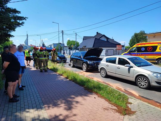 Zderzenie trzech pojazdów ul. Kapitulna zablokowana