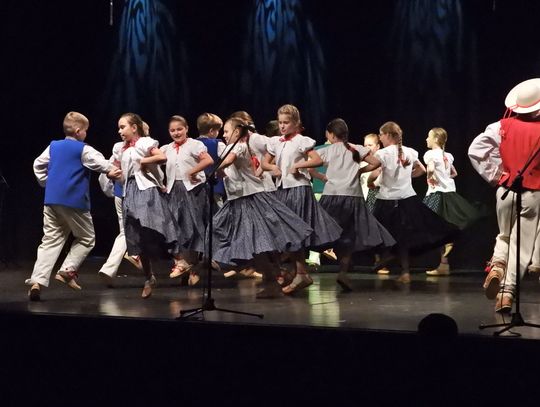 Zespoły folklorystyczne z całej Polski przyjechały do Włocławka. Trwa Festiwal "O kujawski wianek"