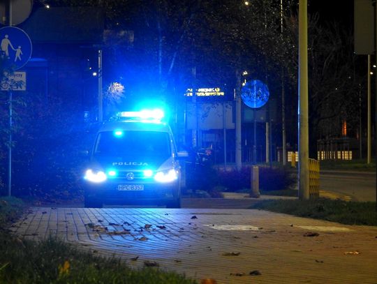 Złodzieje złapani na gorącym uczynku. Chcieli okraść punkt gier we Włocławku 