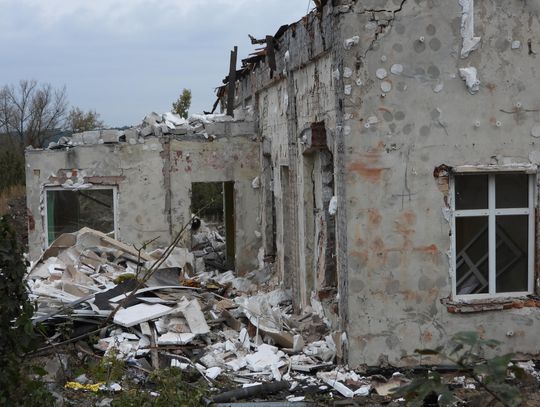 Znika kolejny budynek na terenie dawnego Rollsu i Celulozy