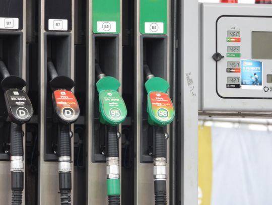 Znikną oznaczenia Pb i ON ze stacji paliw...