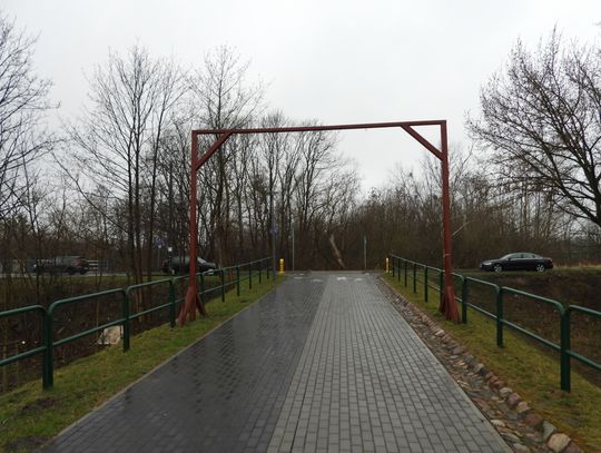 Zniknęły drewniane tablice z parku? Czy powrócą?