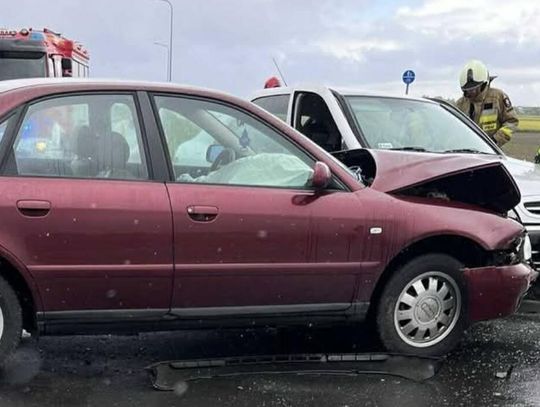 Znowu kolizja na obwodnicy Lubrańca. Przyczyną wymuszenie pierwszeństwa