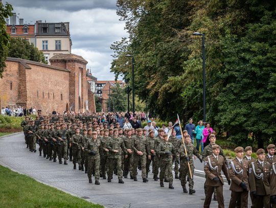Żołnierze z Włocławka wśród składających przysięgę w Toruniu