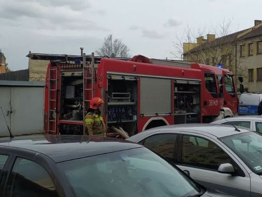 Zwłoki mężczyzny w mieszkaniu przy ul.  Toruńskiej. Widoczne były plamy opadowe