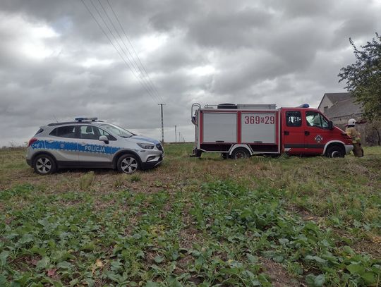 Zwłoki starszej kobiety odkryte przez służby w okolicach Lubienia. Druga z kobiet trafiła do szpitala