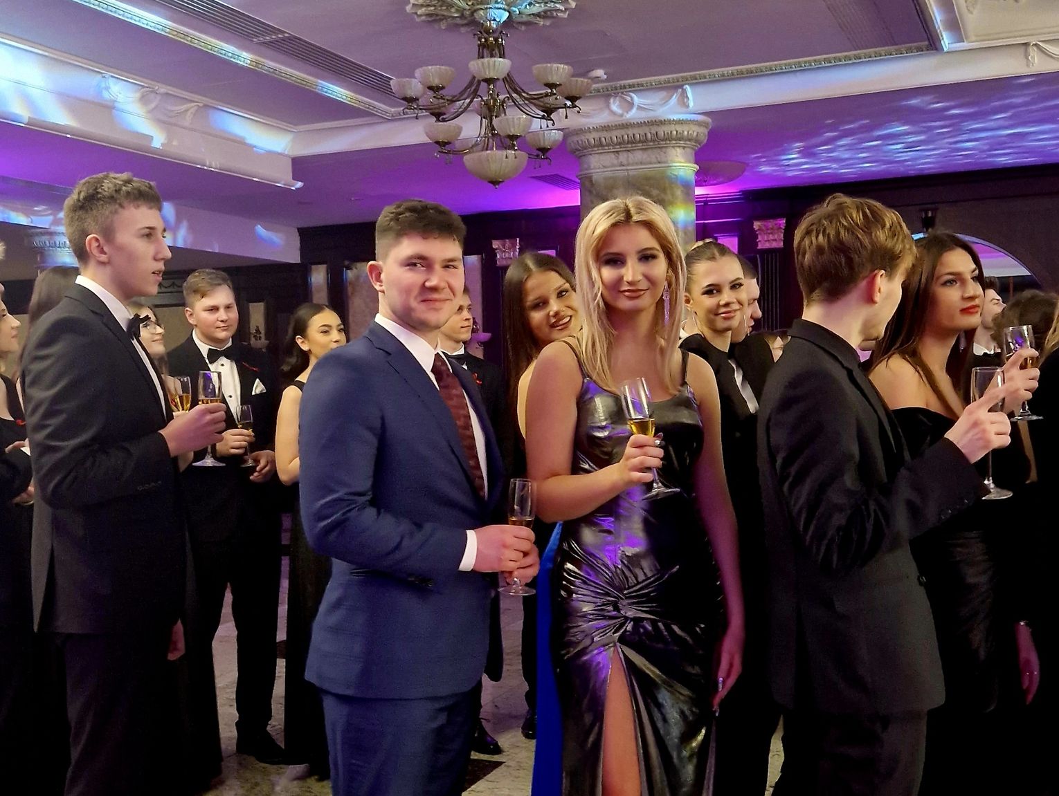 Bal studniówkowy uczniów Liceum Marii Konopnickiej