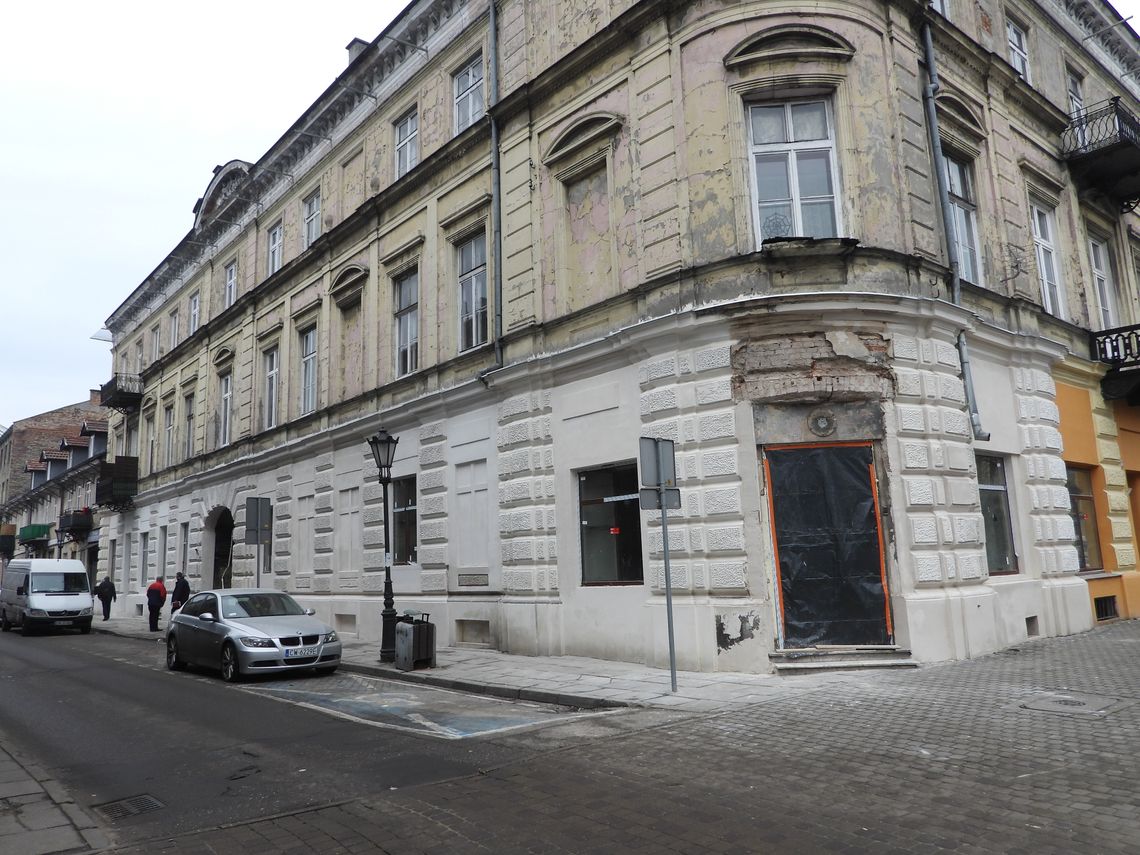 12 lokali usługowych w ścisłym centrum miasta do remontu i niższy czynsz - wszystko to ma zachęcić przedsiębiorców