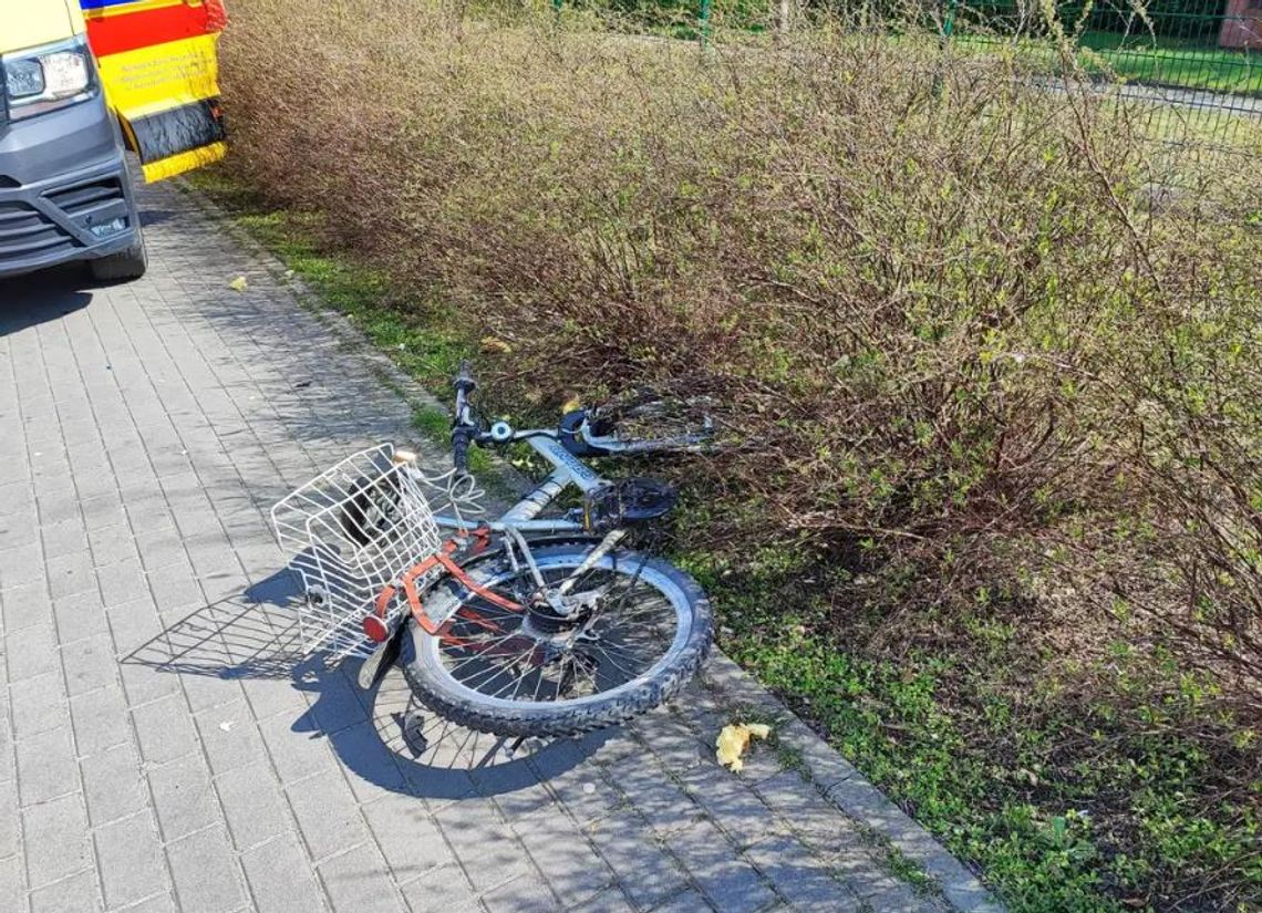 14-letnia rowerzystka została potrącona. Trafiła do szpitala