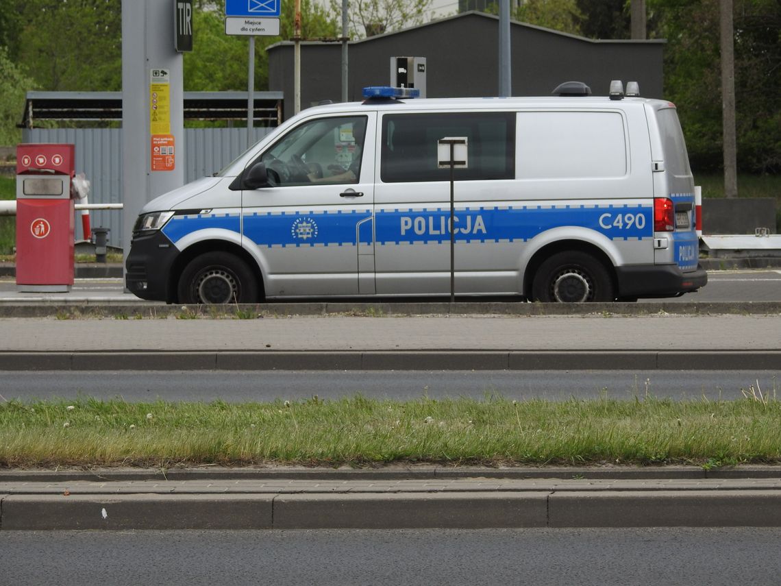 24-letni oszust z Włocławka wpadł w Kruszwicy. Postępowania dotyczące jego oszustw prowadzą jednostki na terenie kraju