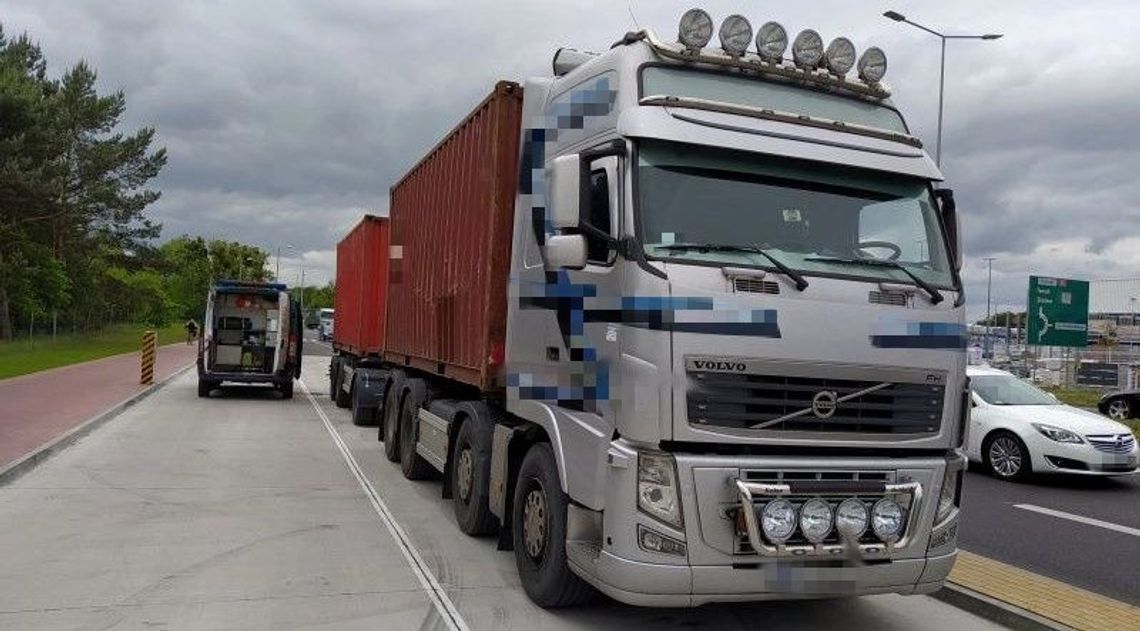 3 przeciążone ciężarówki zatrzymane na autostradzie A1