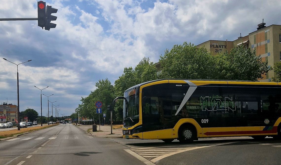 31 października, 1 i 2 listopada przejazdy MPK bezpłatne. 10 linii specjalnych