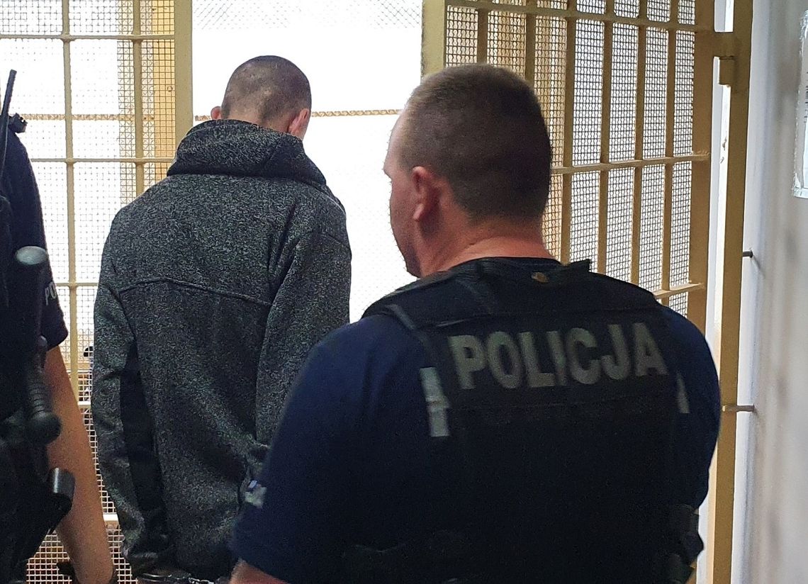 33-latek oblał warzywa... farbą. Został aresztowany