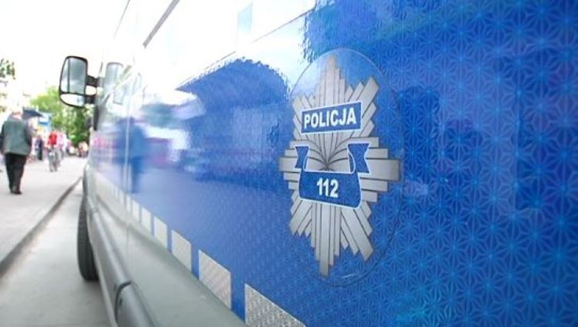 49-latek odpowie za złamanie zasad izolacji domowej. Grozi mu kara do 5 lat pozbawienia wolności 