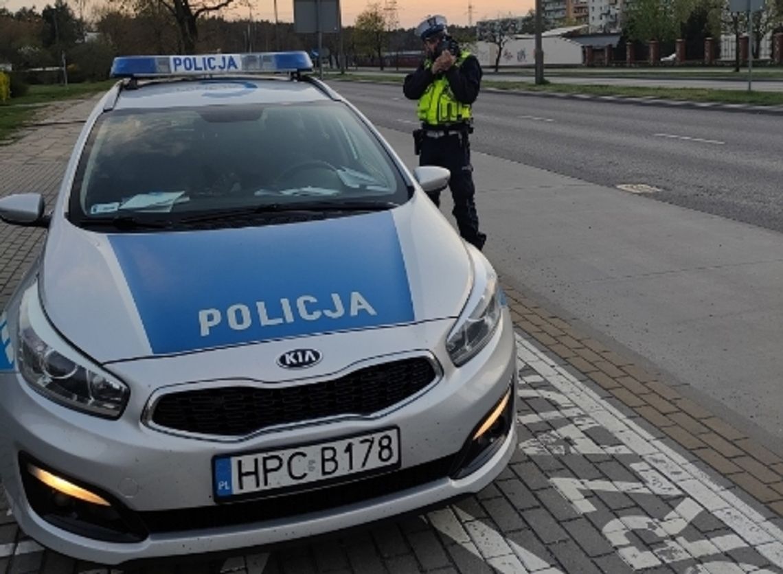 Akcja "PRĘDKOŚĆ" na włocławskich drogach. 90 kierowców ukaranych mandatami Akcja "PRĘDKOŚĆ" na włocławskich drogach. 90 kierowców ukaranych mandatami