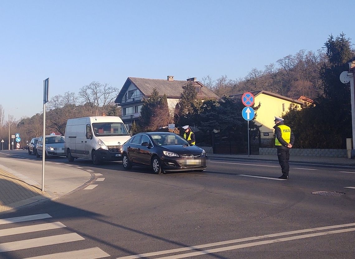 Akcja "Trzeźwy poranek". Policjanci sprawdzili 430 kierujących. Jeden z kierowców wpadł...