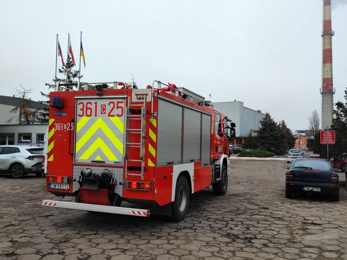 Alarm bombowy w chłodni RUN we Włocławku: służby na miejscu