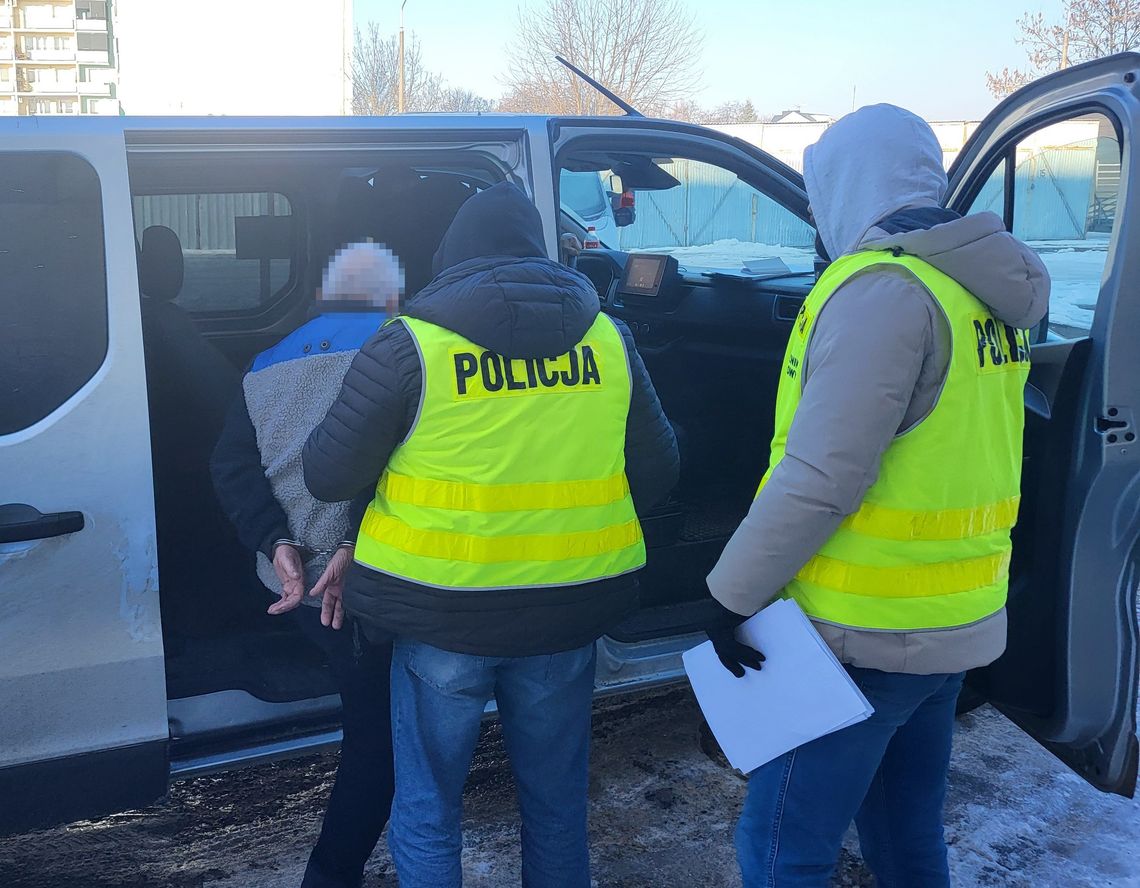 Atak nożem w mieszkaniu przy ul. Długiej we Włocławku. 73-latek trafił do aresztu