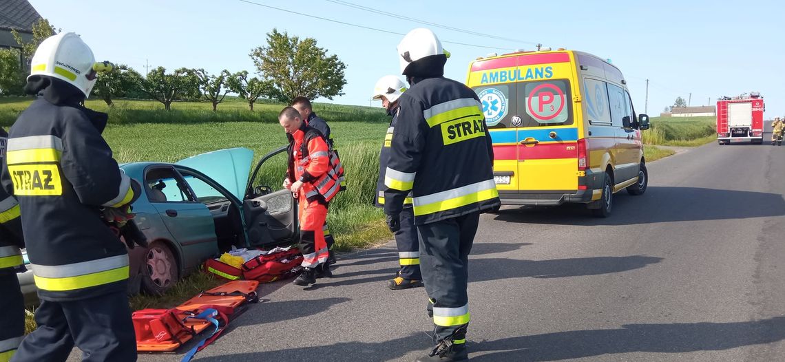 Kierowca zasłabł za kierownicą w Baruchowie. Został przewieziony do szpitala