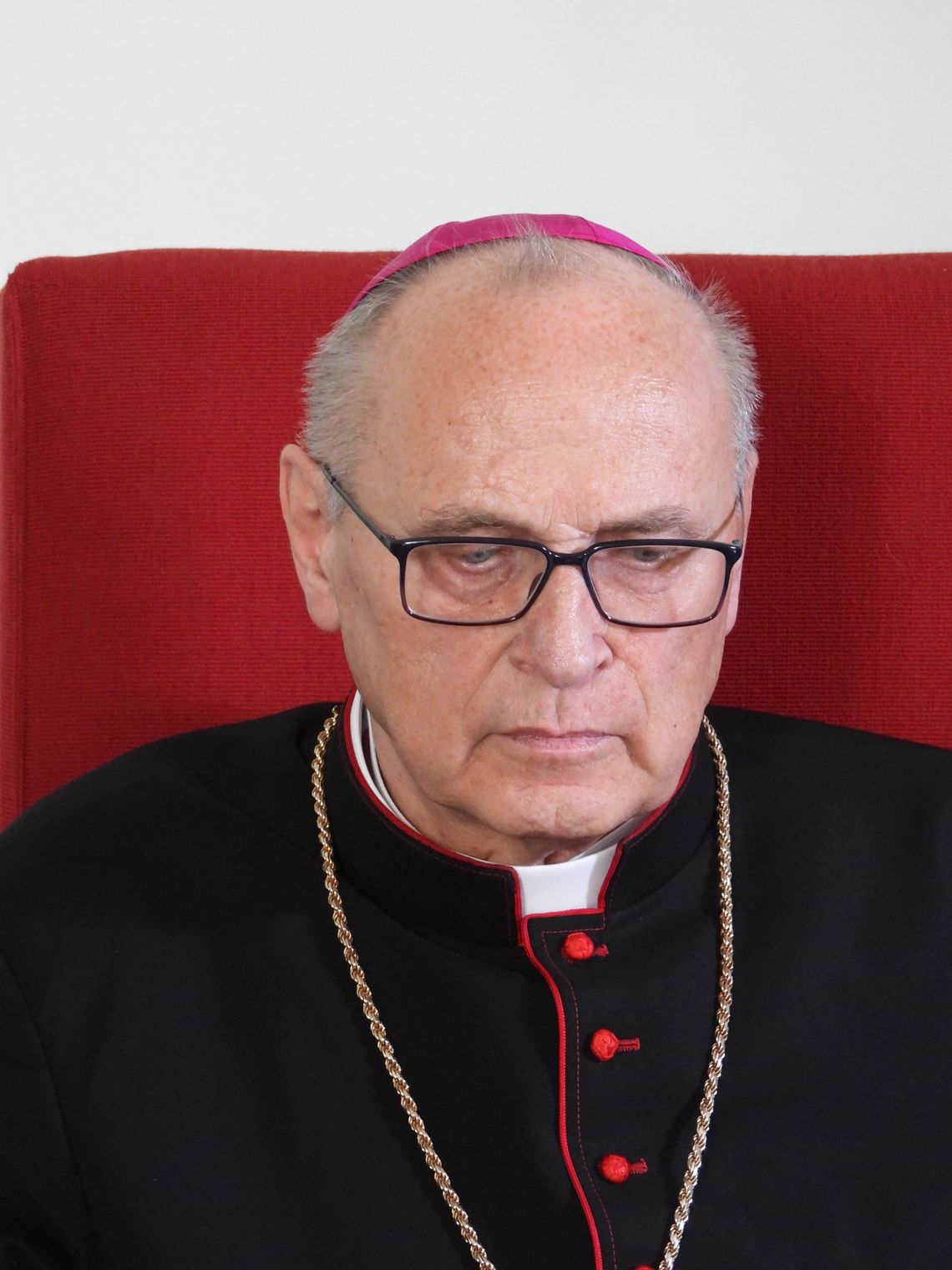 Biskup Wiesław Mering złożył rezygnację z pełnionego urzędu