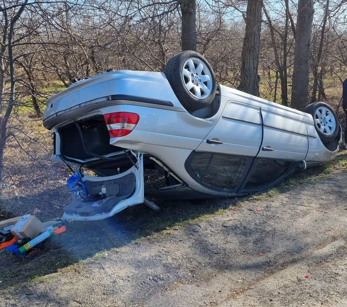 BMW dachowało pod Włocławkiem 