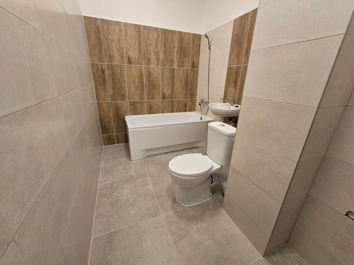 Brzeska 15 po remoncie. Tak wyglądają mieszkania [wideo]