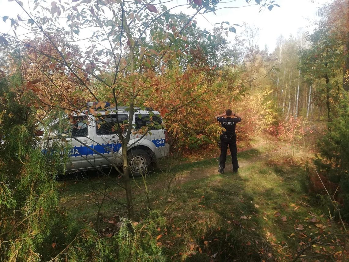 Całą noc policja szukała 83-latki, która zgubiła się w lesie