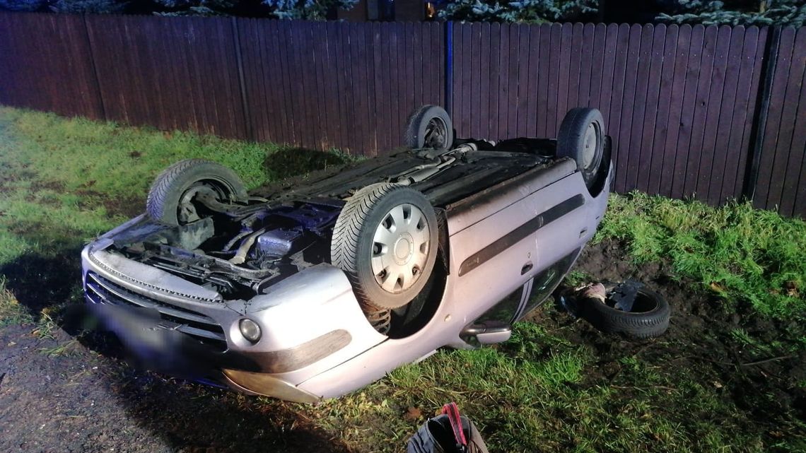 Citroën dachował w Bogucinie. Ruch był utrudniony