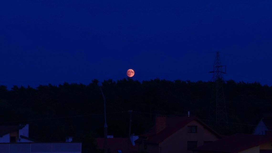 To już dziś! Częściowe zaćmienie Księżyca, będzie je można obserwować z Polski
