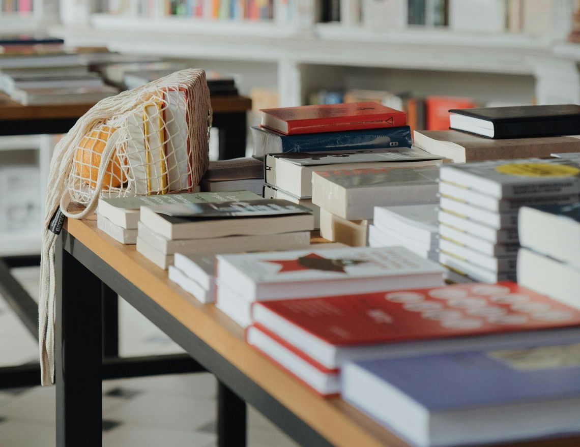 Daj książkom drugie życie. Kiermasz w bibliotece