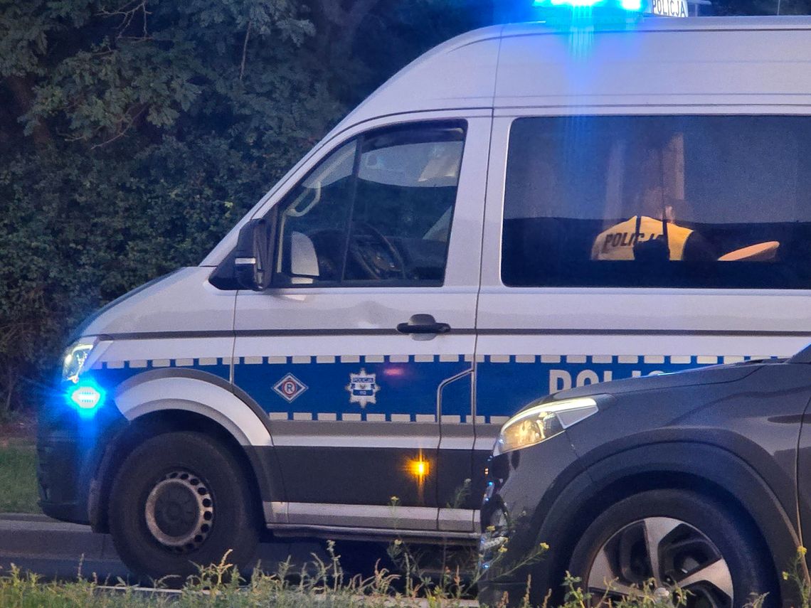 Do 30 000 zł może zapłacić 28-latek. Zaczęło się braku włączonych świateł