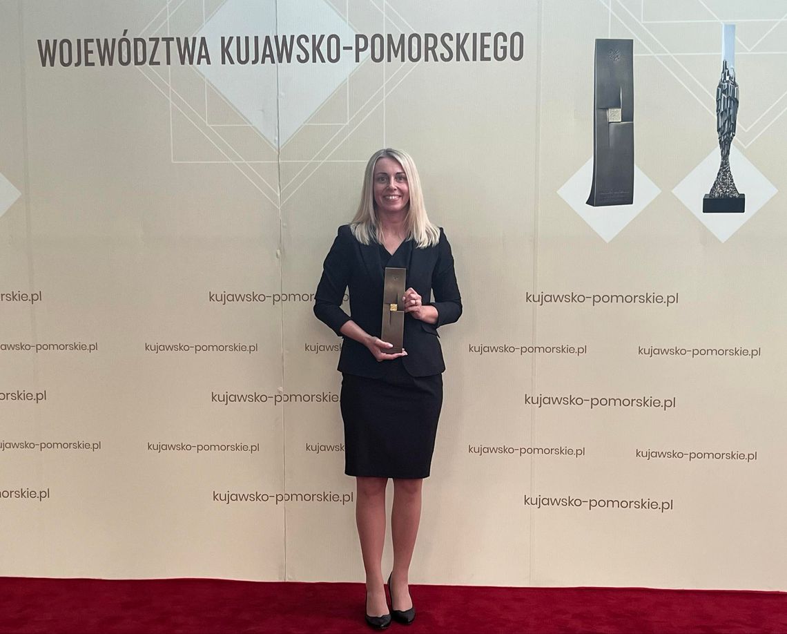 Dorota Gołębiewska z KPCEN otrzymała prestiżową nagrodę od Marszałka