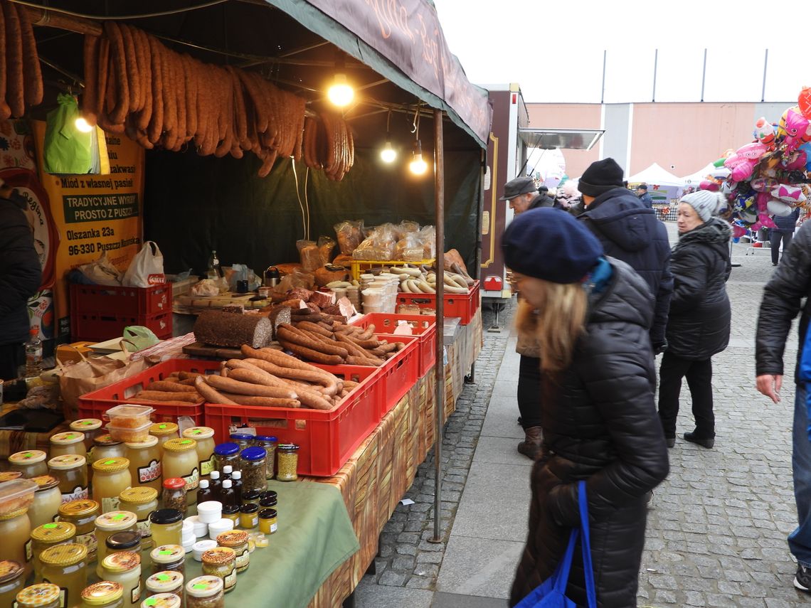 Drugi dzień Jarmarku Bożonarodzeniowego we Włocławku Drugi dzień Jarmarku Bożonarodzeniowego we Włocławku