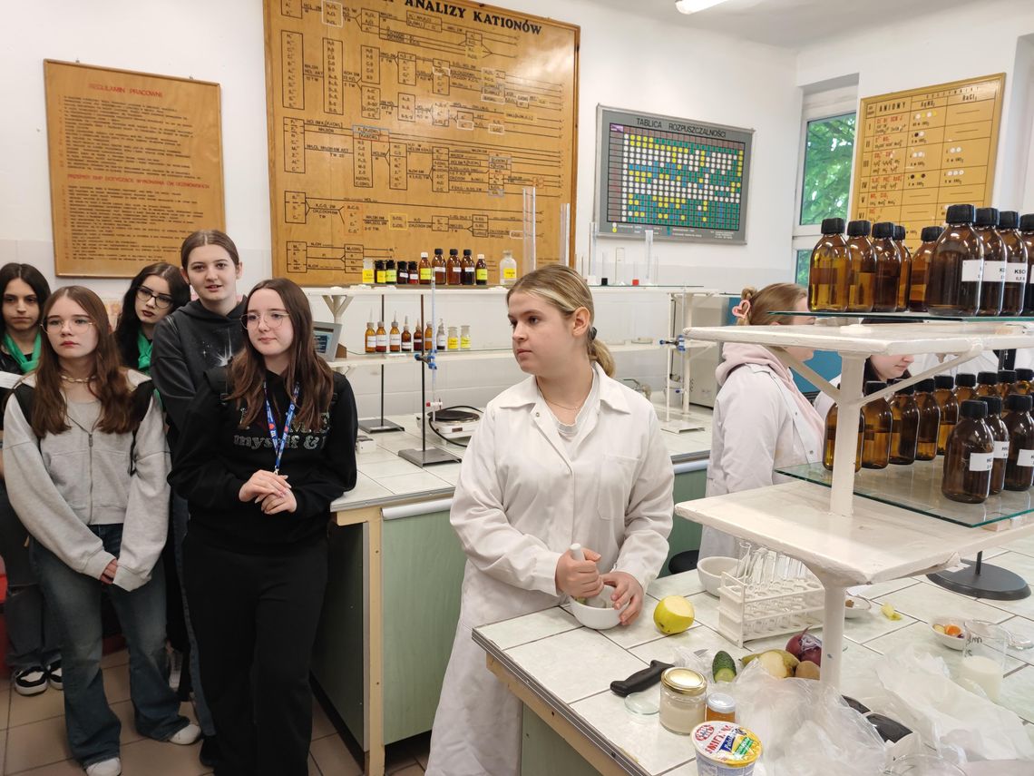 Drzwi otwarte w "Chemiku". Co zobaczyli uczniowie szkół podstawowych?