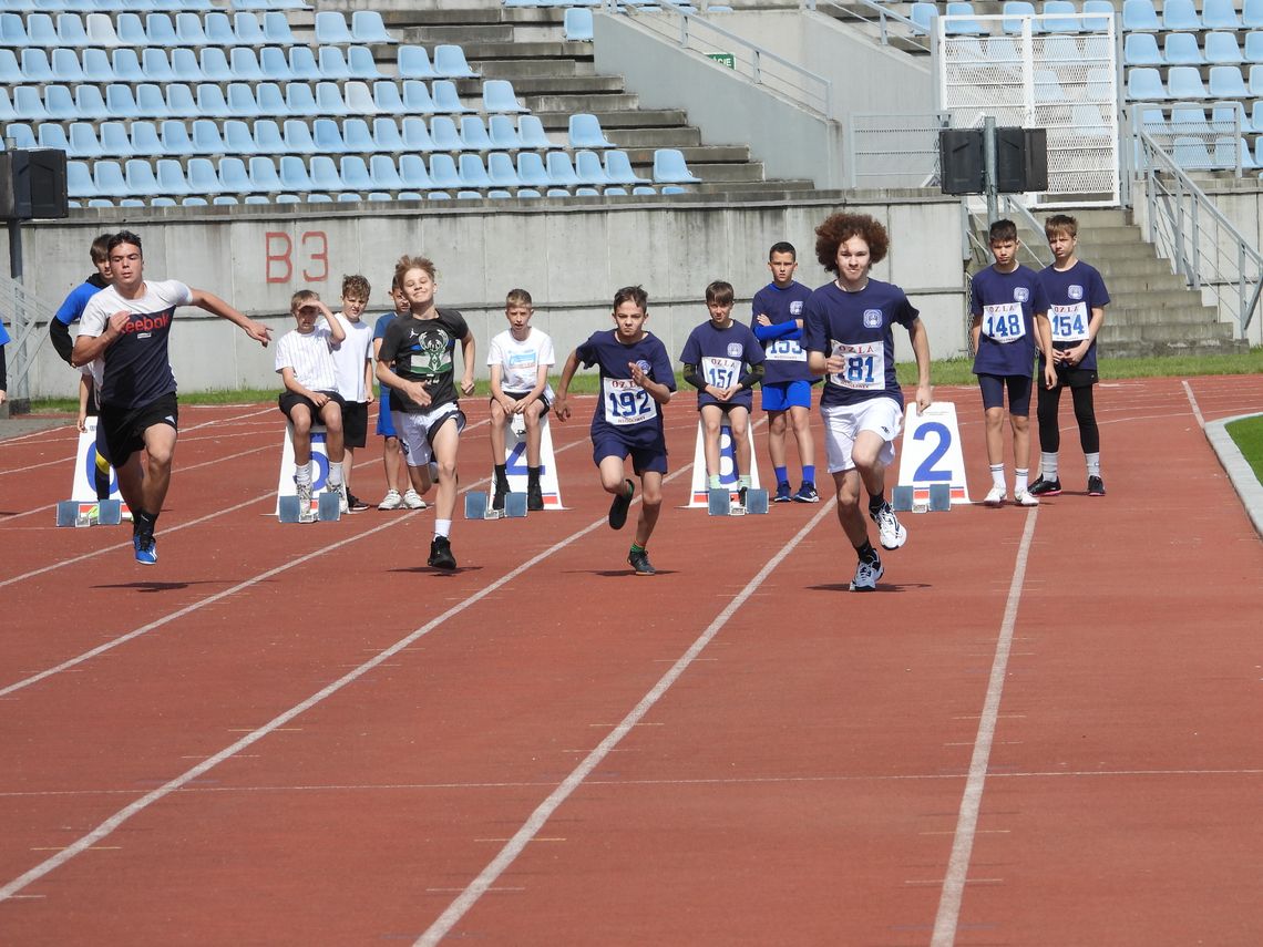 Dzieci z Włocławka rywalizują w Czwórboju Lekkoatletycznym