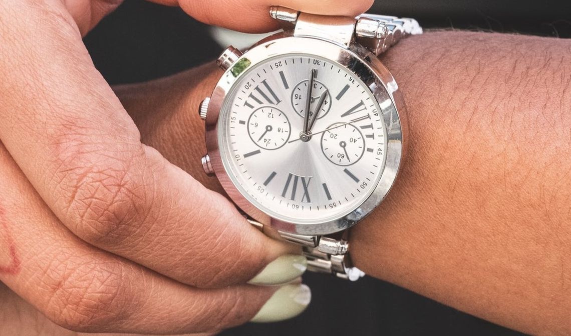 Dziś cofamy zegarki o godzinę. Prawdopodobnie to już przedostatnia zmiana czasu na zimowy