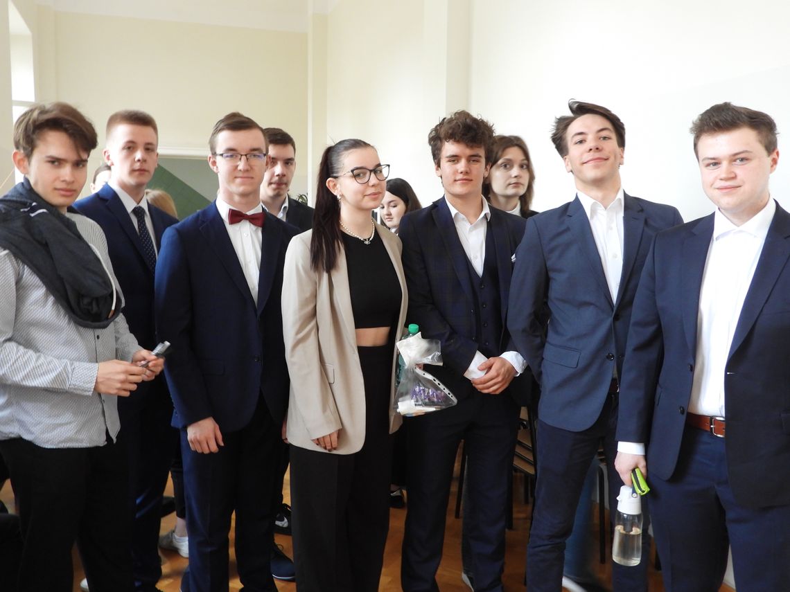 Dziś na maturze języki obce. Absolwenci LZK pełni optymizmu