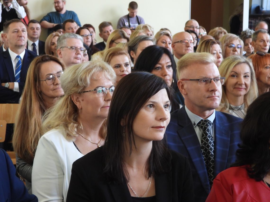 Dziś święto nauczycieli. Miejskie uroczystości odbyły się w LMK