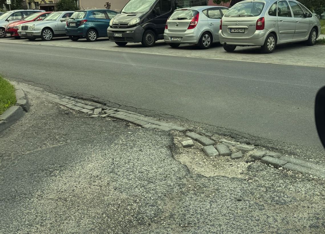 Dziura w jezdni i skarga na brak działań Spółdzielni. Okazuje się, że drogą zarządza MZDiZ